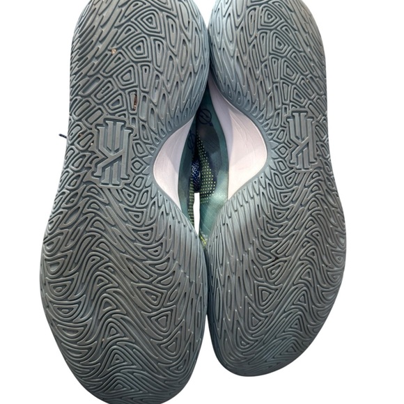 Kyrie Flytrap 5 Mens Size 12 Ocean Cube Deep Blue Royal - Picture 11 of 11